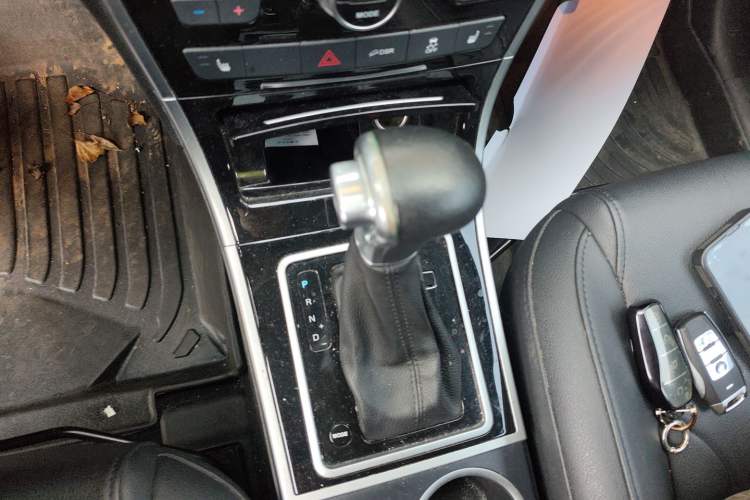 Used Haval H2 2016 Red-Label 1.5T Automatic Two-Wheel Drive Luxury Model
