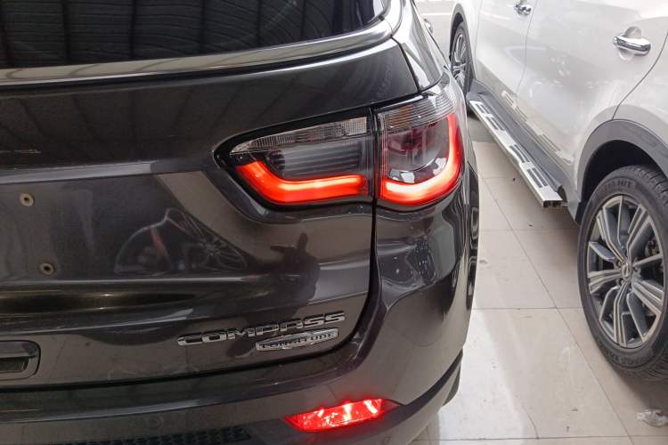 Used Jeep Compass 2017 200T Automatic Family Edition
