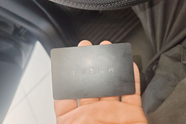 Used Tesla Model Y 2023 Rear-Wheel-Drive Version