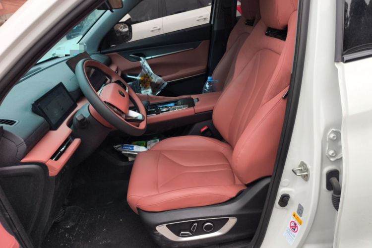 Used CHANGAN CS75 PLUS 2026 Model, Smart Champion Edition 1.5T New Blue Whale Smart Navigation Version