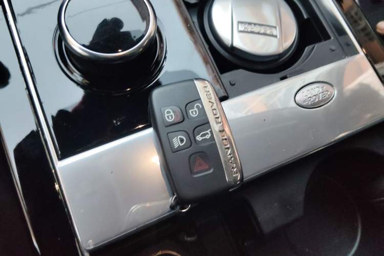 Used Land Rover Range Rover Velar 2018 P300 S
