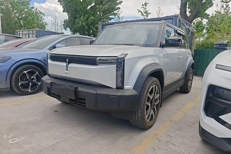 Used iCAR 03 2024 501km Four-wheel Drive Long-range Intelligent Driving Edition