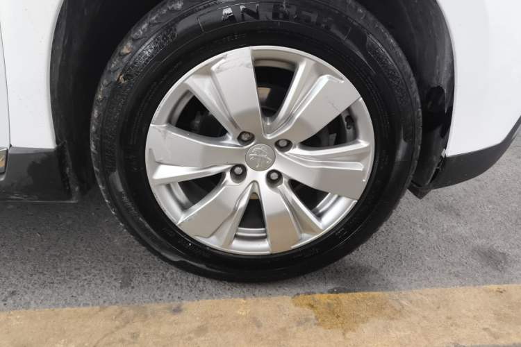 Used Peugeot 2008 2014 1.6L Automatic Fashion Edition