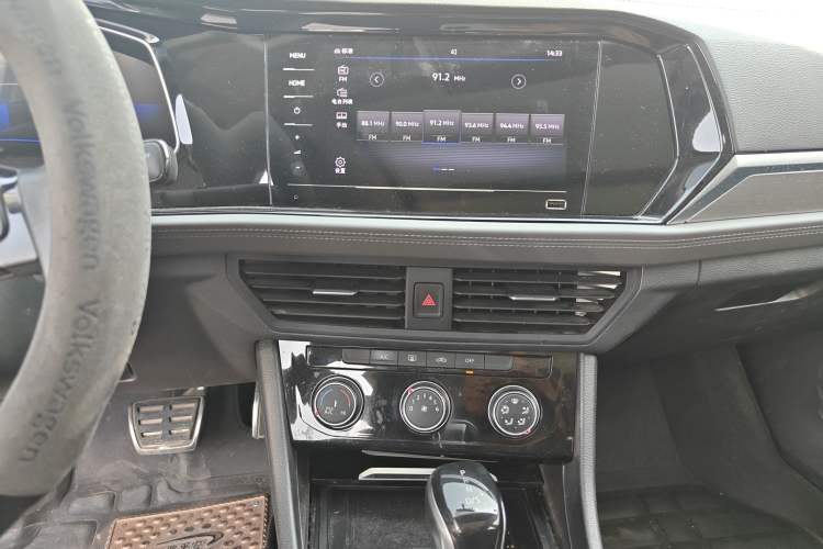 Used Volkswagen Sagitar 2020 280TSI DSG Comfort Version China VI Standard Audio And AC Panel