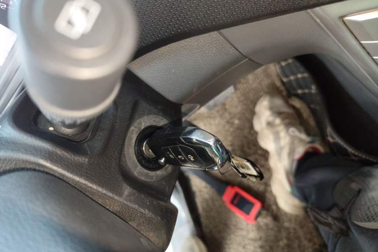 Used SAIC MAXUS T70 2020 2.0T Gasoline Automatic 4x4 Comfort Edition Standard Box with High Ground Clearance