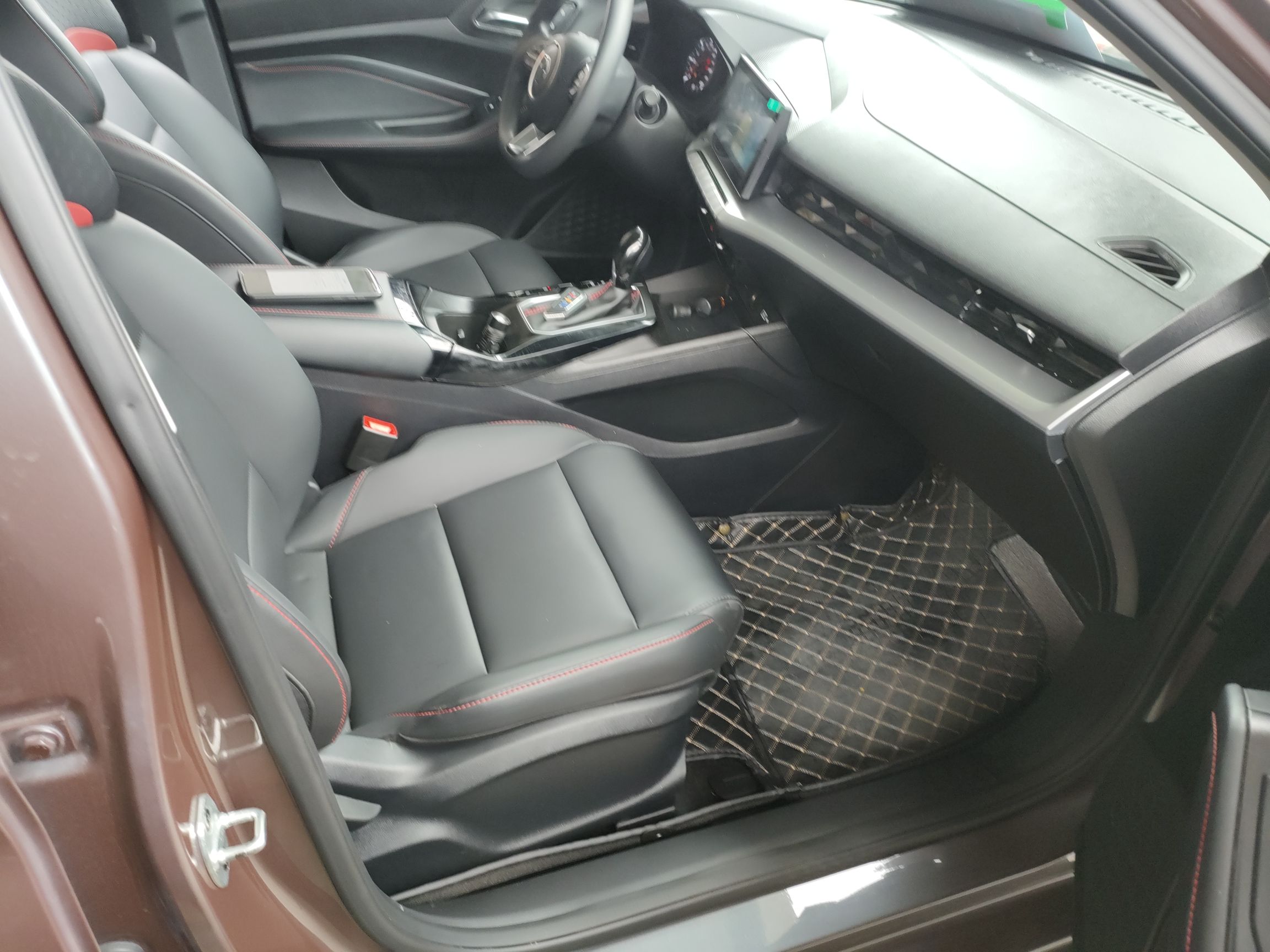 MG 5 2021 Revised Version 180 DVVT CVT Youth Luxury Edition — снимка 19