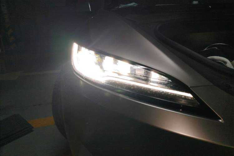 Used Tesla Model 3 2023 Rear-Wheel-Drive Version
