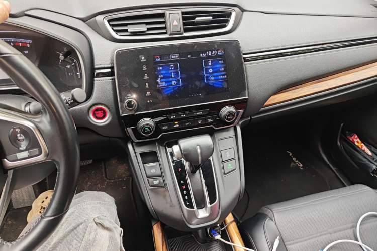 Used Honda CR-V 2017 240TURBO CVT Front-Wheel Drive Fashion Edition