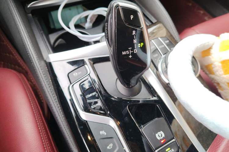 Used BMW 5 Series 2019 530Li Luxury Edition M Sport Package
