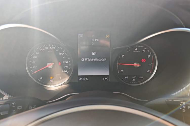 Used Mercedes-Benz GLC 2016 GLC 300 4MATIC Dynamic Model Instrument Cluster
