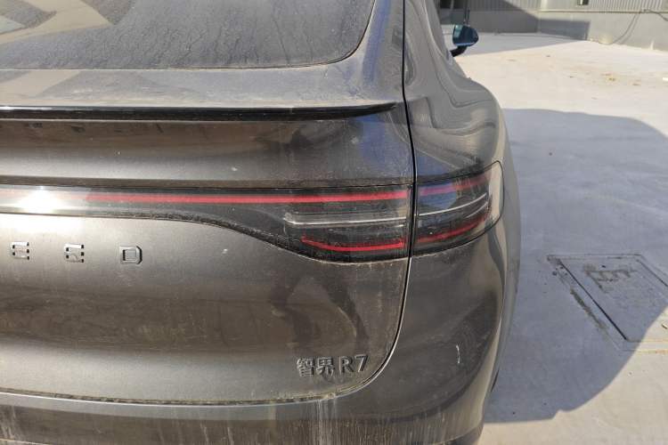 Used Hima Luxeed R7 2024 All-Electric 736 km Ultra
