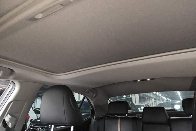 Used Toyota Camry 2019 Revised Version 2.0G Luxury Edition
