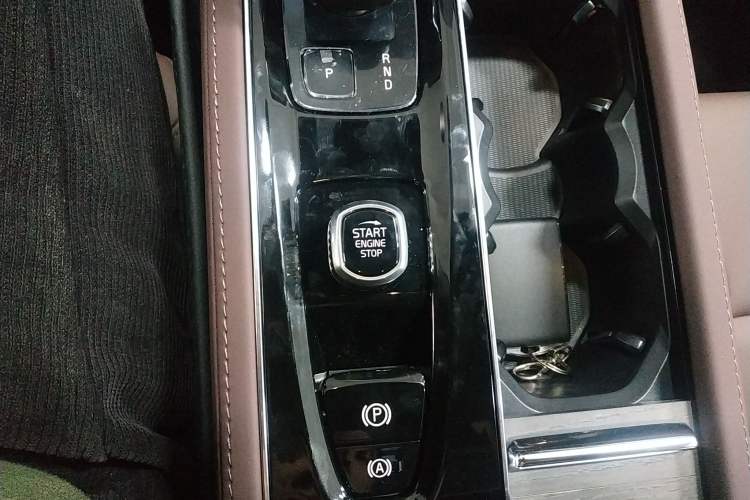 Used Volvo S90 New Energy 2026 Plug-in Hybrid Four-Wheel Drive Long-Range Zhiyi Luxury Edition