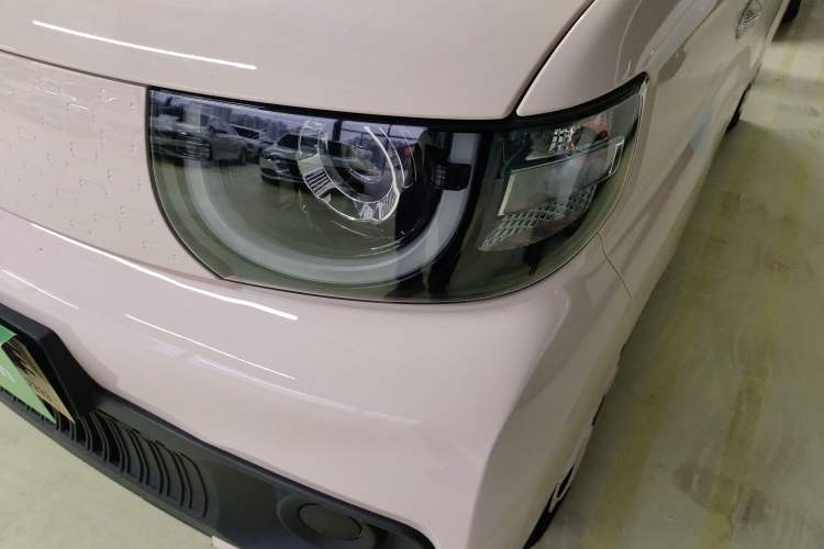 Used Chery QQ Ice Cream 2022 170km Sundae Phosphate Lithium-Ion Left Front Headlight