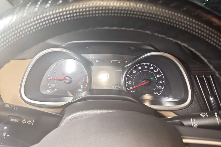 Used Chevrolet Monza 2020 320 Automatic Enjoyment Edition Instrument Cluster