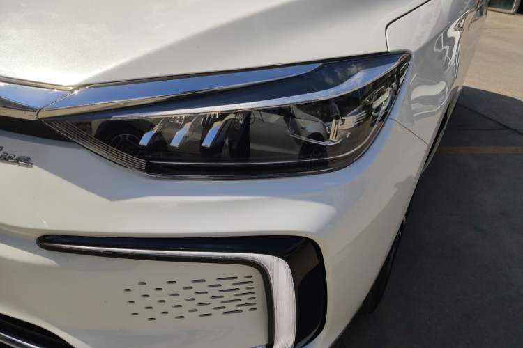 Used BAIC Beijing EU5 2018 R500 Smart Edition
