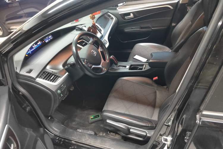 Used Honda Jade 2013 1.8L automatic Comfort version 5 seats
