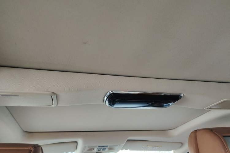 Used Jaguar XJ 
