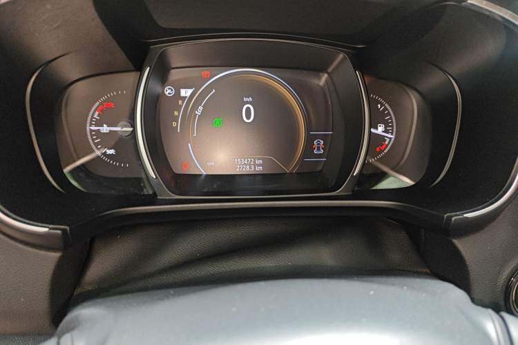 Used Renault Koleos 2018 2.5L Two-Wheel Drive 120th Anniversary Limited Edition Odometer Close Up