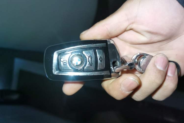 Used BMW 5 Series 2014 525Li Luxury Design Package