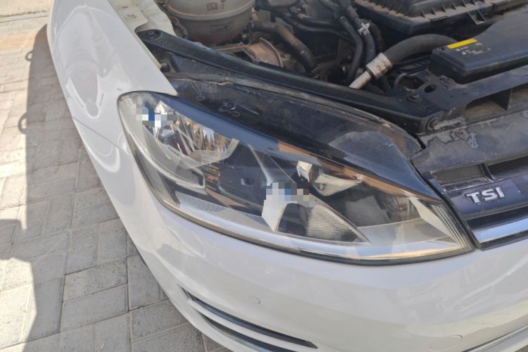 Used Volkswagen Golf 2014 1.4TSI Automatic Luxury Model Right Front Headlight