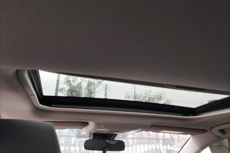 Used Toyota RAV4 2021 Revised Version Dual-Motor Hybrid 2.5L E-CVT Two-Wheel Drive Elite Edition