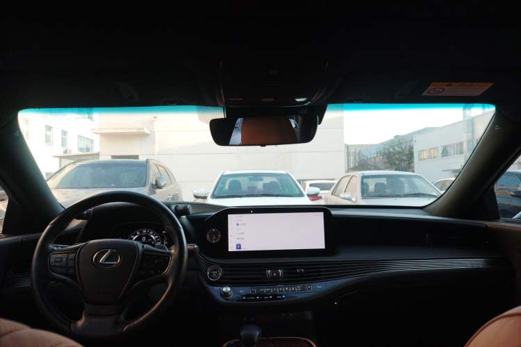 Used Lexus LS 2023 500h Excellence Edition