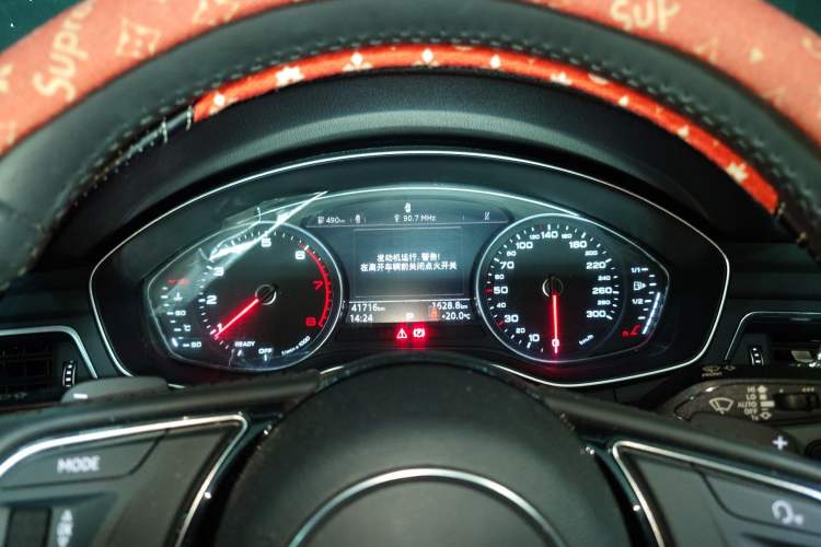 Used Audi A4L 2018 30th Anniversary Edition 30 TFSI Ambition Model
