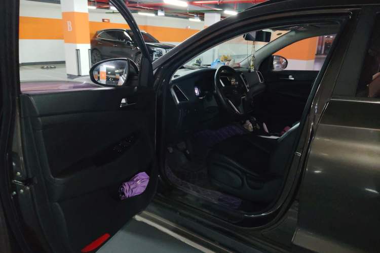 Used Hyundai Tucson 2015 1.6T Dual-Clutch Two-Wheel-Drive Smart Model