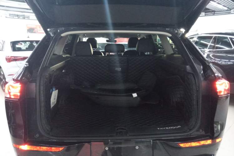 Used Volkswagen Tavendor 2024 380TSI All-Wheel Drive R-Line Cruise Edition