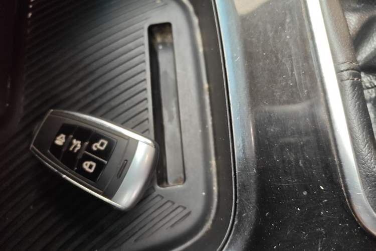 Used BAIC Beijing U7 2019 1.5T Manual New Smart Version China V
