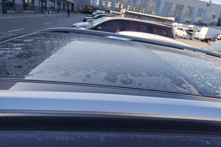 Used Volkswagen Tharu 2023 300TSI Two-Wheel-Drive Full Moon Edition Roof