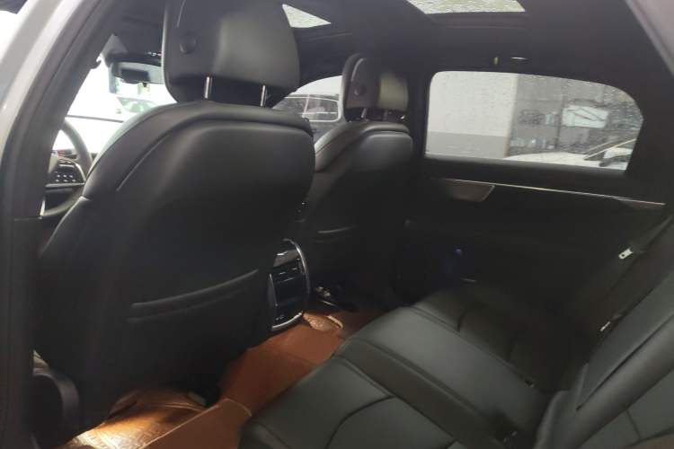 Used Cadillac CT6 2023 28T Luxury Version