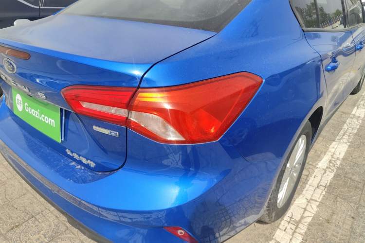 Used Ford Focus 2019 Sedan EcoBoost 180 Automatic Trend Edition Right Rear Taillight