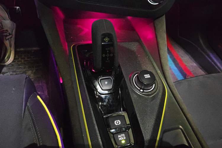 Used Lynk & Co 03 2020 03+ 2.0TD Automatic Wind-Chasing Edition Gear Lever