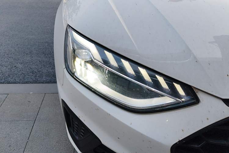 Used Audi A4L 2022 40 TFSI Luxury Dynamic Model
