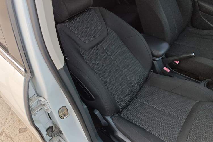 Used Peugeot 308 2014 Enjoy Edition Classic 1.6L Manual Fashion Model
