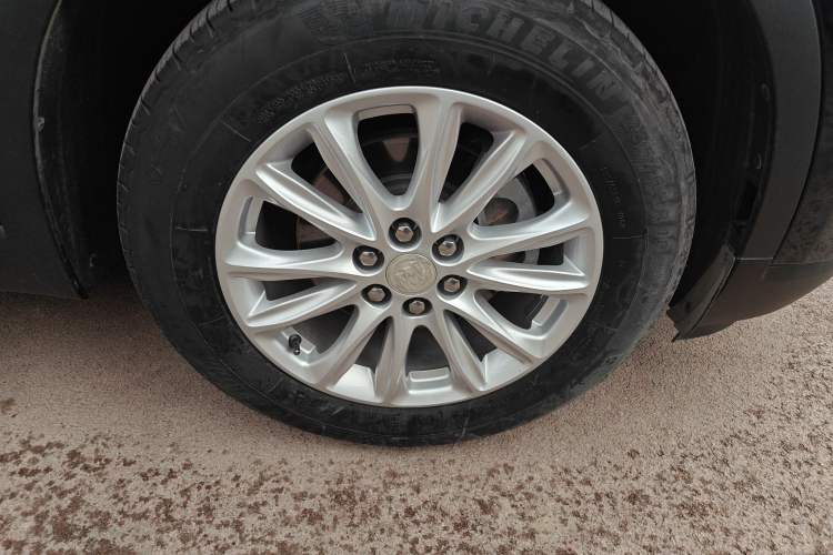 Used Buick Enclave 2020 28T Two-Wheel Drive Luxury Version
