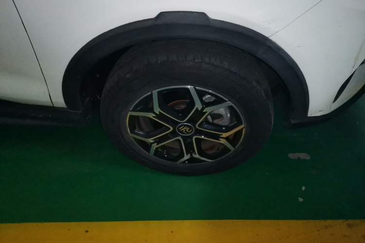 Used BYD Yuan Pro 2021 401 km Luxury Version Right Front Wheel Hub