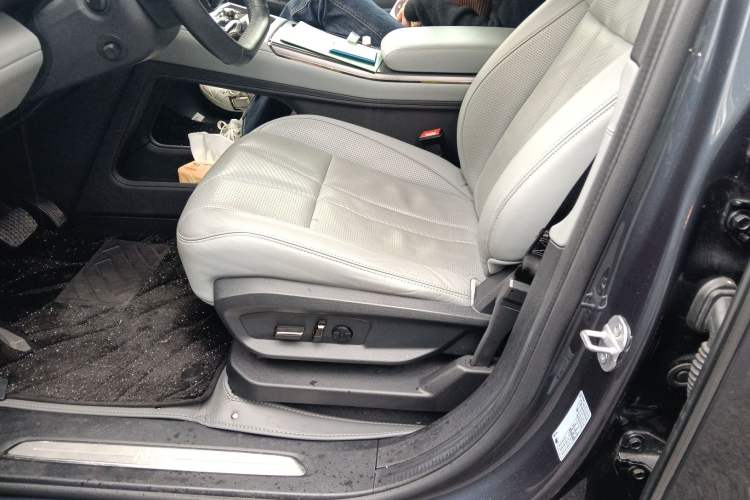 Used Nio ES8 2020 580 km Range Signature Edition Six-Seater Version
