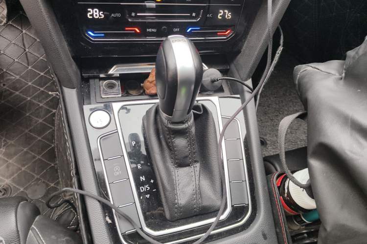 Used Volkswagen Magotan 2020 330TSI DSG Leading Model Gear Lever