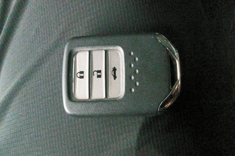 Used Honda Crider 2015 1.8L automatic luxury edition