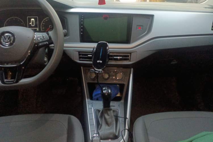 Used Volkswagen Polo 2019 Plus 1.5L Automatic Panoramic Enjoyment Edition Audio And AC Panel