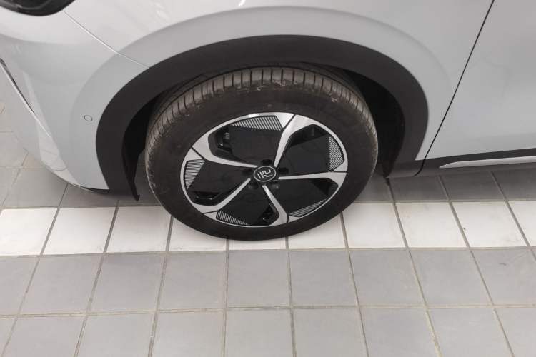 Used BYD Yuan PLUS 2025 Intelligent Driving Version 510 KM Beyond-Grade Edition Left Front Wheel Hub