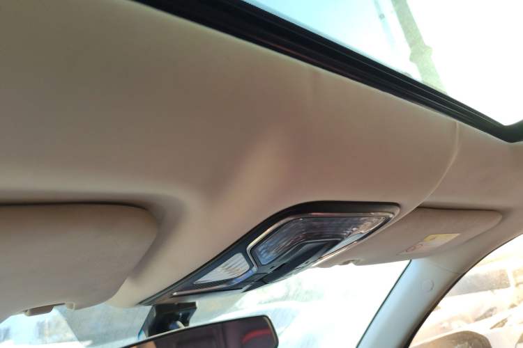 Used CHANGAN CS55 2017 1.5T Automatic Colorful Edition
