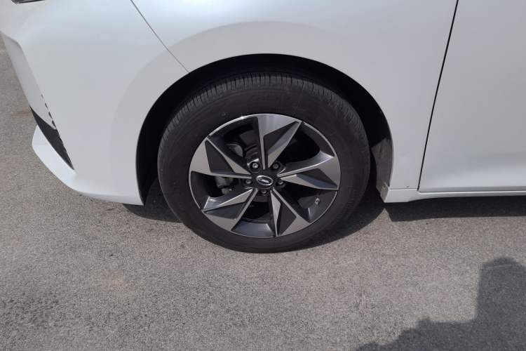 Used GAC Trumpchi M6 2023 PRO 270T DCT Luxury Edition Left Front Wheel Hub