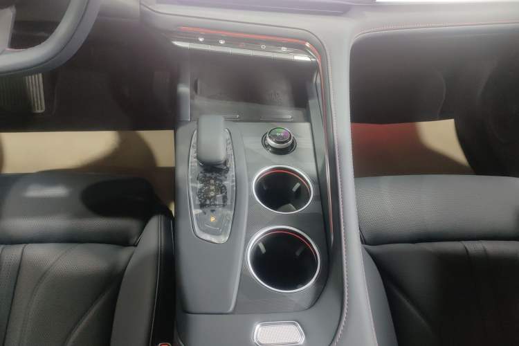 Used Zeekr 001 2026 Model 103° Rear-Drive Max Version Gear Lever