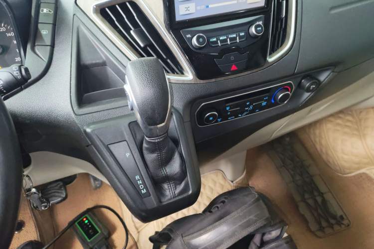 Used Ford Tourneo Custom 2017 2.0T Automatic Business Class Version
