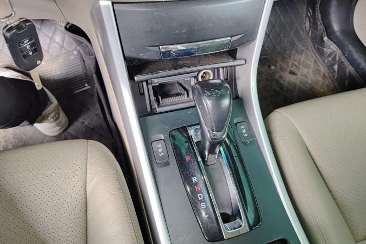 Used Honda Accord 2014 2.0L EX Luxury Edition Gear Lever