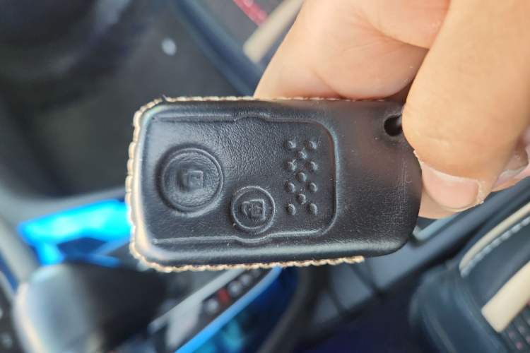 Used Honda CR-V 2013 2.4L two-wheel drive luxury version